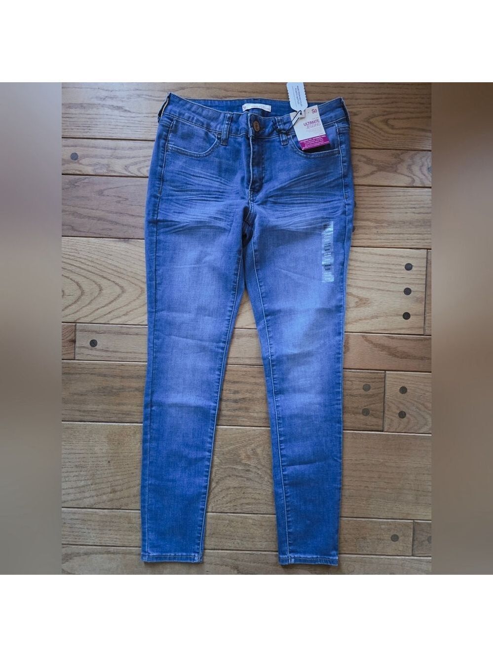 SO Womens Blue Skinny Jegging Jeans NWT